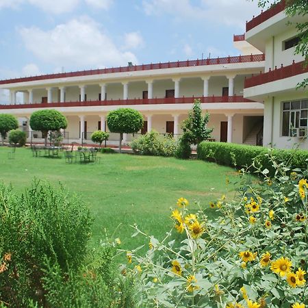 Regenta Resort Shyam バラトプル エクステリア 写真