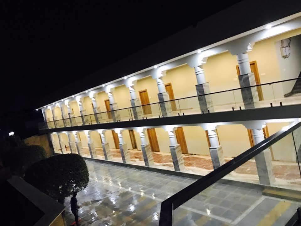 Regenta Resort Shyam バラトプル エクステリア 写真
